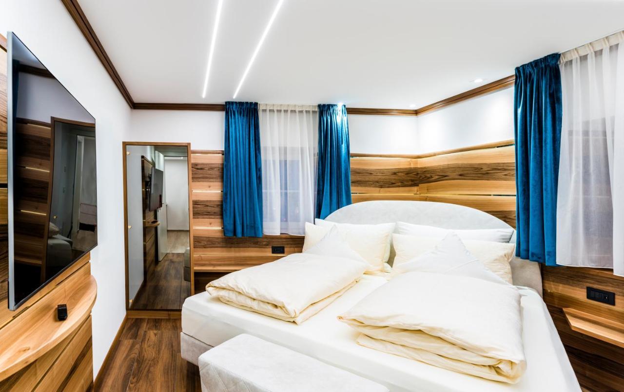 Apartments Villa Venezia Luxury Urtijëi Dış mekan fotoğraf